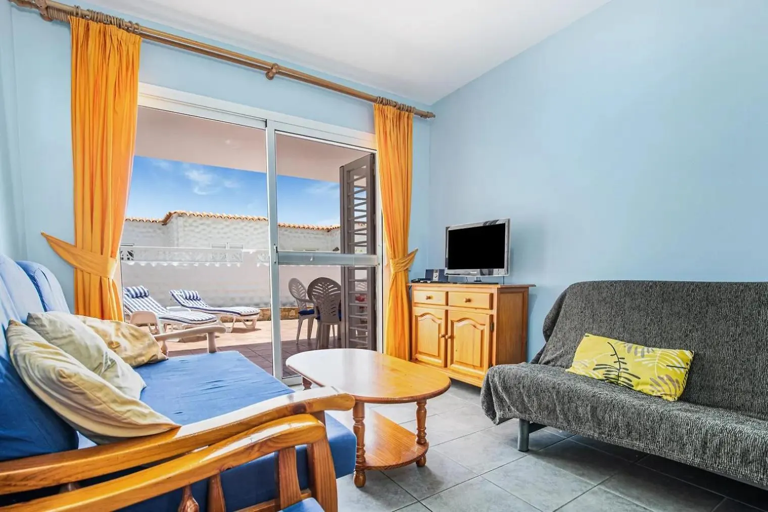 Apartamento Solymar Jasmin A3 contacts